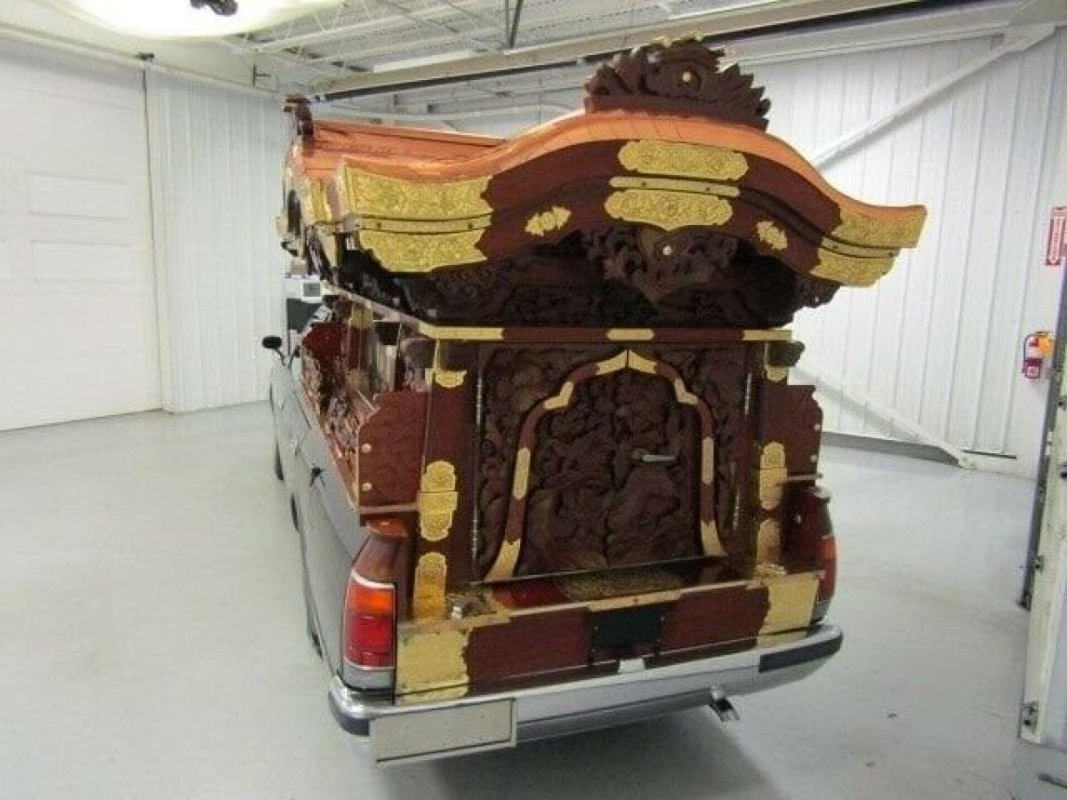 1990 Toyota Crown Hearse - photo 7