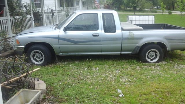 1990 TOYOTA EXTENDED CAB PICKUP WITH 22RE MOTOR 1990 Toyota Other