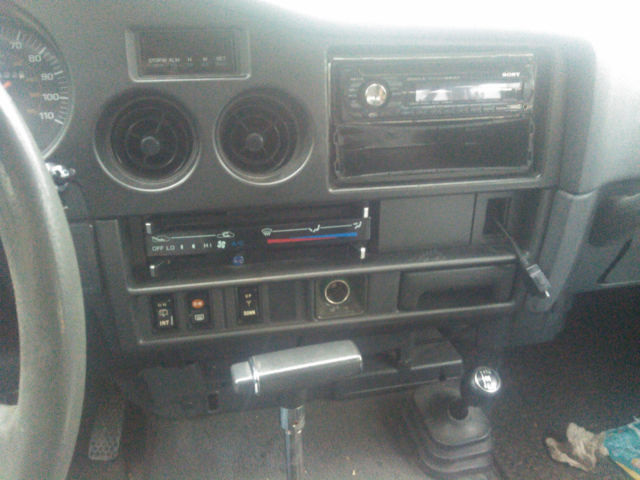 1990 Toyota Land Cruiser FJ62 - photo 9