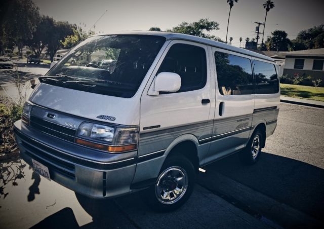 1990 Toyota Hiace Diesel Super Custom 4x4