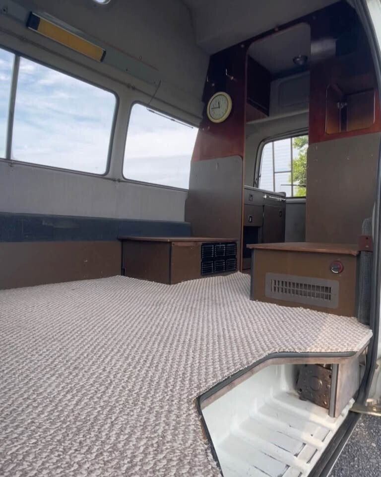 1990 Toyota Hiace - photo 6