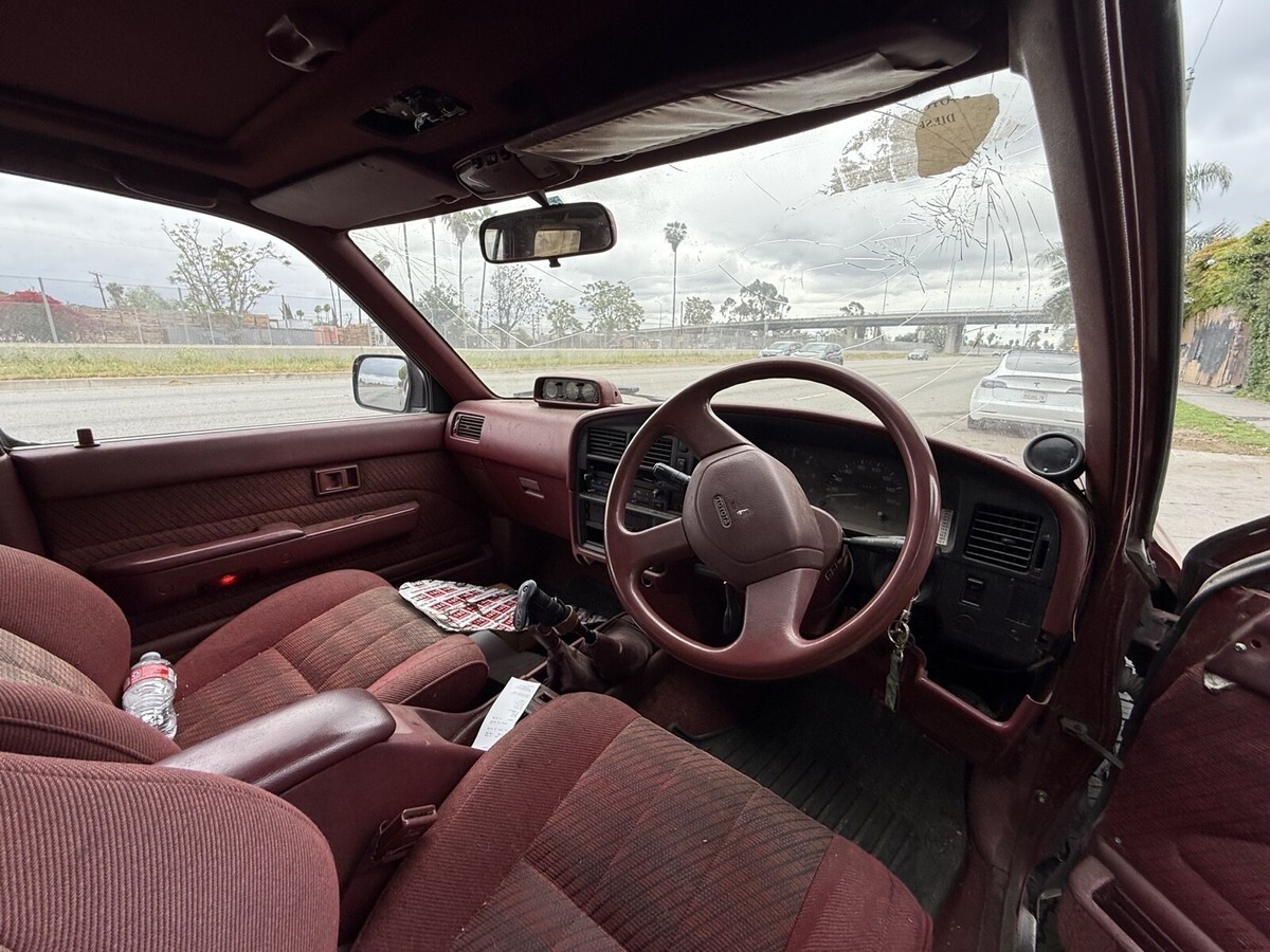 1990 Toyota Hilux Surf surf - photo 5