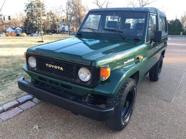 1990 Toyota Land Cruiser Base 4dr 4WD SUV - photo 2
