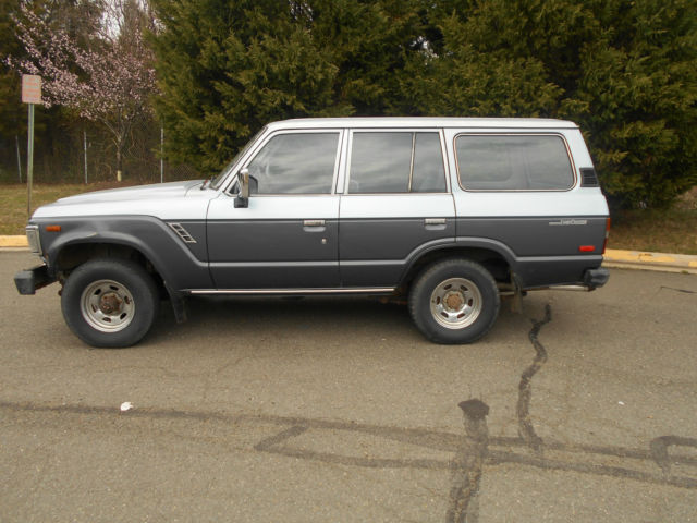 1990 Toyota Land Cruiser Base 4X4 Sport Utility 4-Door 4.0L 1990 Toyota Land Cruiser Base Sport Utility 4-Door
