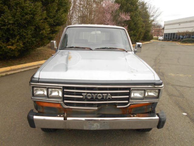 1990 Toyota Land Cruiser Base Sport Utility 4-Door - photo 3