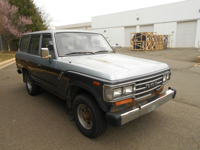 1990 Toyota Land Cruiser Base Sport Utility 4-Door - photo 4