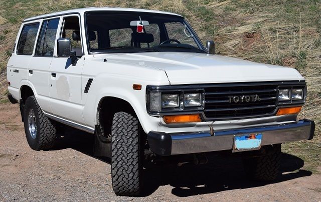 1990 Toyota Land Cruiser Base Sport Utility 4-Door 4.0L 1990 Toyota Land Cruiser