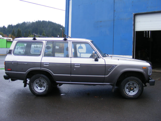 1990 Toyota Land Cruiser Base Sport Utility 4-Door 4.0L 130k body damage 1990 Toyota Land Cruiser Base Sport Utility 4-Door
