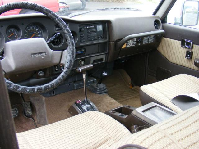 1990 Toyota Land Cruiser Base Sport Utility 4-Door - photo 11
