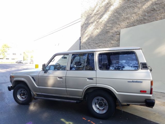 1990 Toyota Land Cruiser Base Sport Utility 4-Door - photo 7