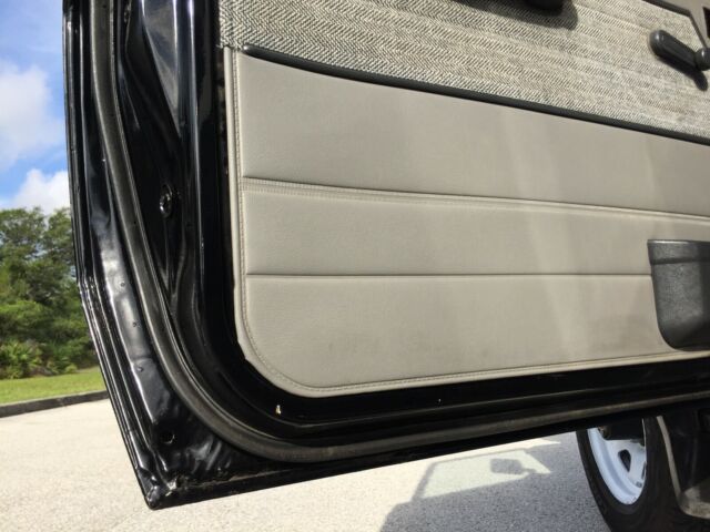 1990 Toyota Land Cruiser BJ73 3.4L Diesel Engene. 4x4 5 sp. - photo 11