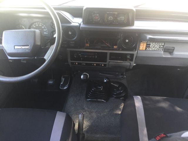 1990 Toyota Land Cruiser BJ73 Diesel 3.4 L 4x4 - photo 11