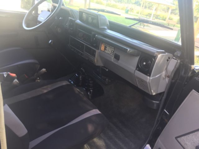 1990 Toyota Land Cruiser BJ73 Diesel 3.4 L 4x4 - photo 8