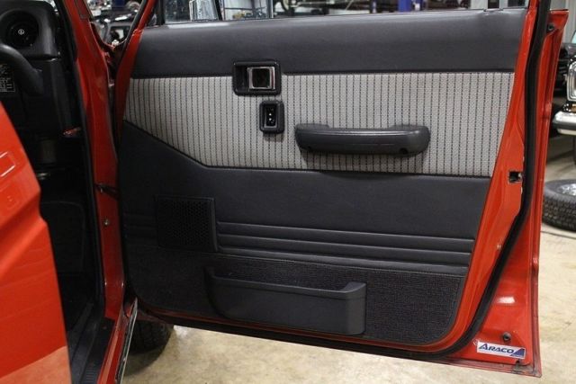 1990 Toyota Land Cruiser FJ-62 - photo 11