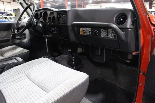 1990 Toyota Land Cruiser FJ-62 - photo 12