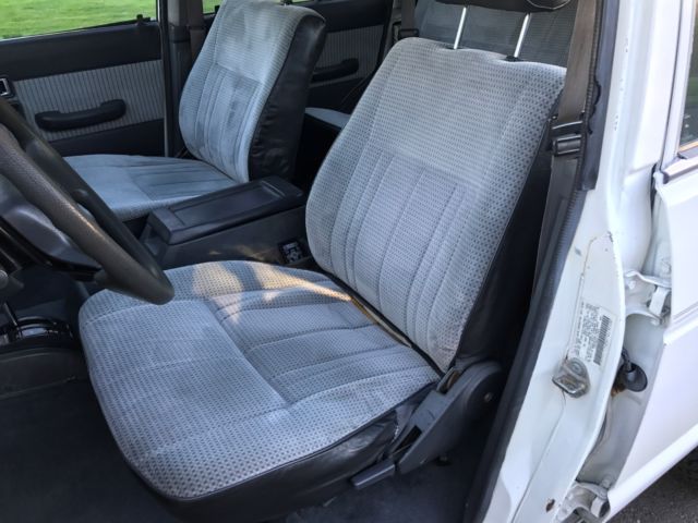 1990 Toyota Land Cruiser FJ60 - photo 8