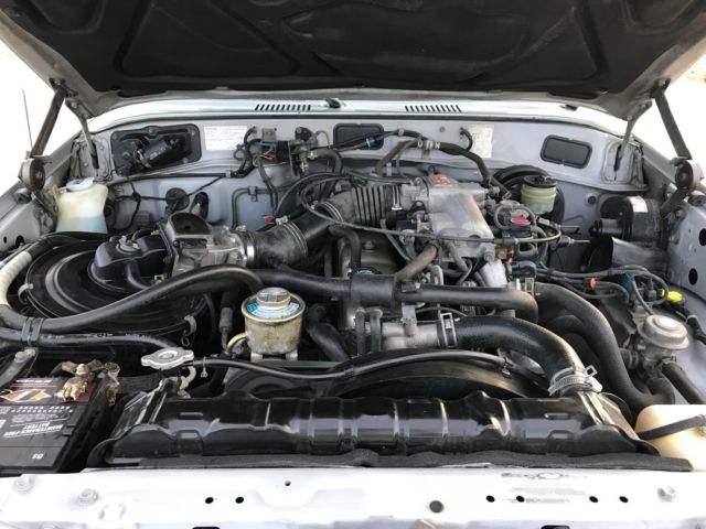 1990 Toyota Land Cruiser FJ62 - photo 11