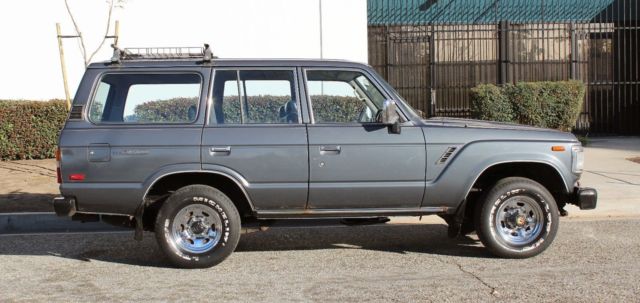 1990 Toyota Land Cruiser FJ62, 4X4, Cold A/C, Runs A+, **NO RESERVE**
