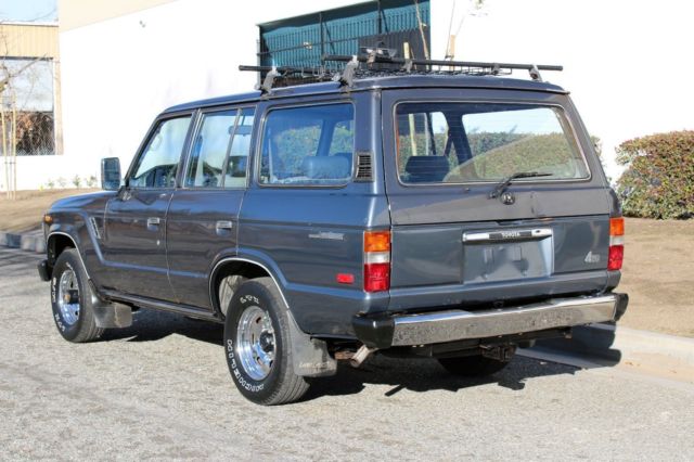 1990 Toyota Land Cruiser FJ62, 4X4, Cold A/C, Runs A+, **NO RESERVE** - photo 10