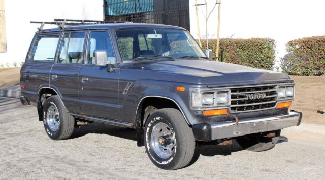 1990 Toyota Land Cruiser FJ62, 4X4, Cold A/C, Runs A+, **NO RESERVE** - photo 6