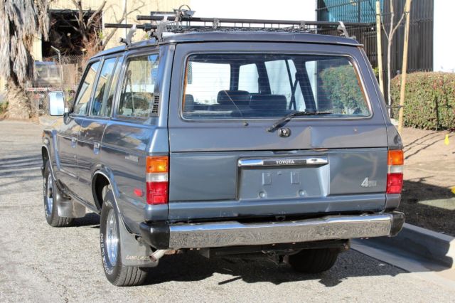 1990 Toyota Land Cruiser FJ62, 4X4, Cold A/C, Runs A+, **NO RESERVE** - photo 9