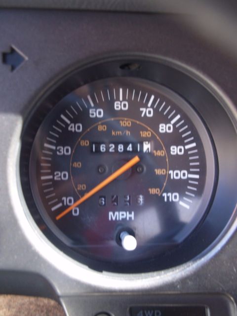 1990 Toyota Land Cruiser FJ62 - photo 11