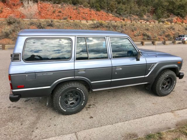 1990 Toyota Land Cruiser Base Sport Utility 4-Door - photo 4
