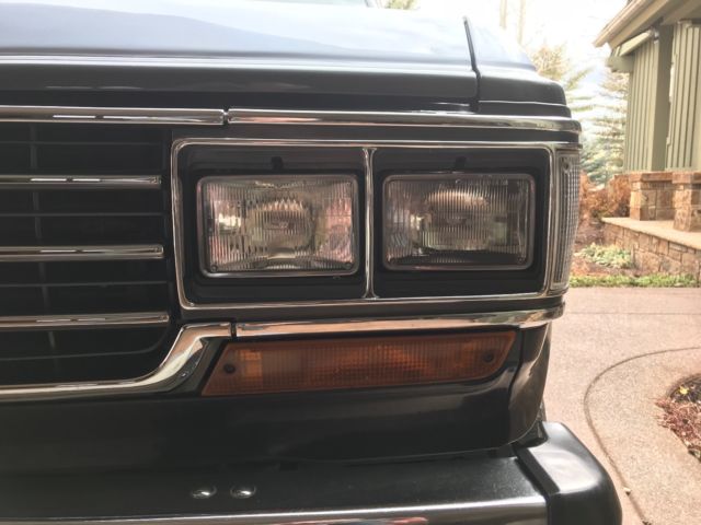 1990 Toyota Land Cruiser Base Sport Utility 4-Door - photo 8