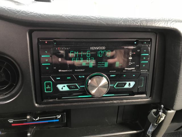 1990 Toyota Land Cruiser Base Sport Utility 4-Door - photo 9