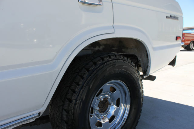 1990 Toyota Land Cruiser Base Sport Utility 4-Door - photo 12