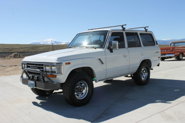 1990 Toyota Land Cruiser Base Sport Utility 4-Door - photo 2