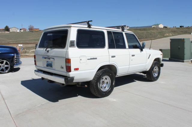 1990 Toyota Land Cruiser Base Sport Utility 4-Door - photo 6