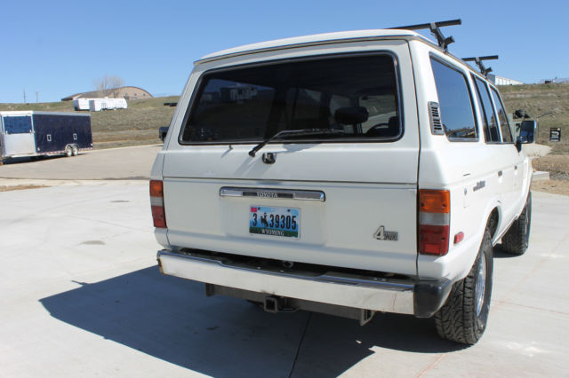 1990 Toyota Land Cruiser Base Sport Utility 4-Door - photo 7