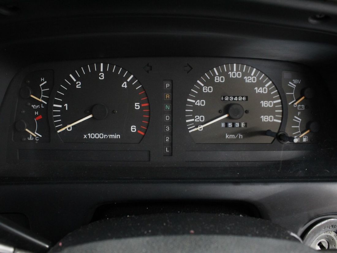 1990 Toyota Land Cruiser GXL - photo 12