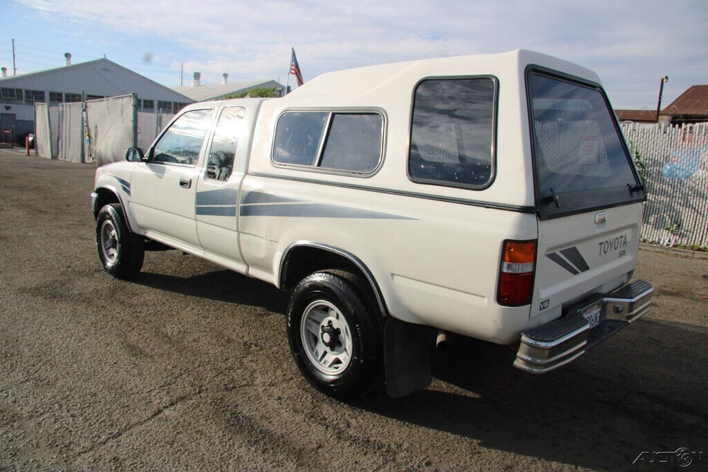 1990 Toyota Pickup SR5 - photo 4