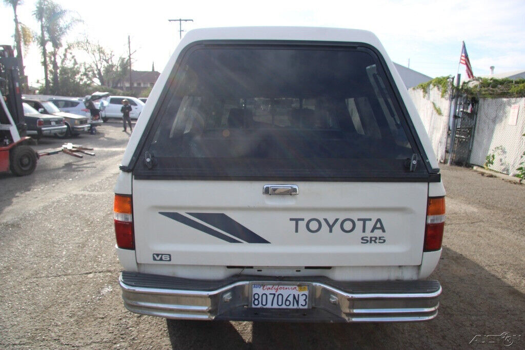 1990 Toyota Pickup SR5 - photo 5