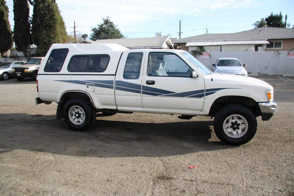 1990 Toyota Pickup SR5 - photo 7