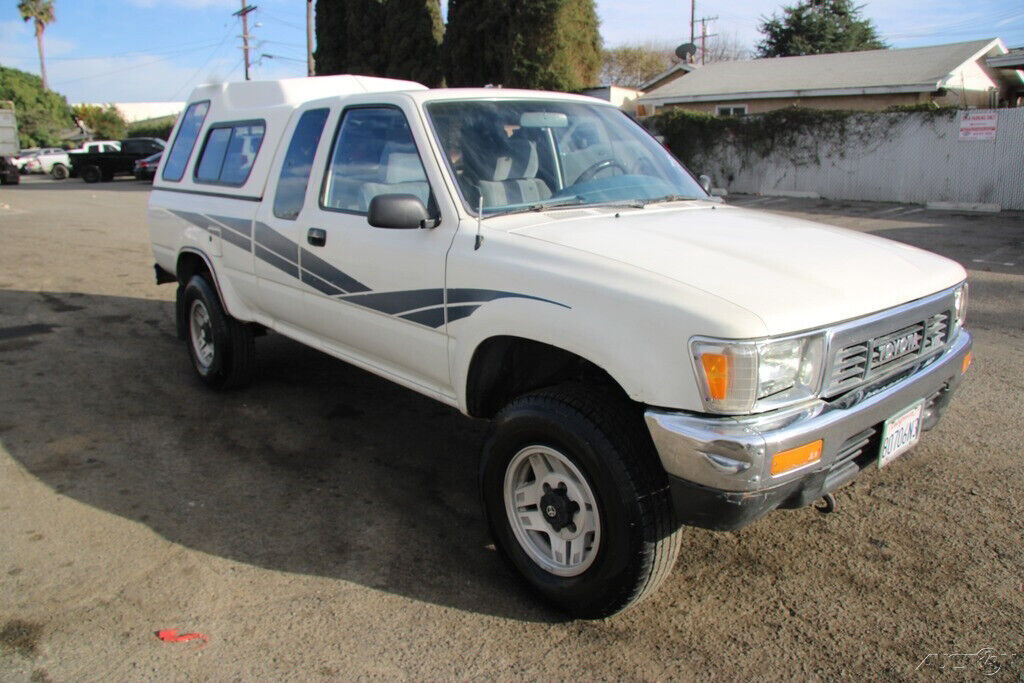 1990 Toyota Pickup SR5 - photo 8