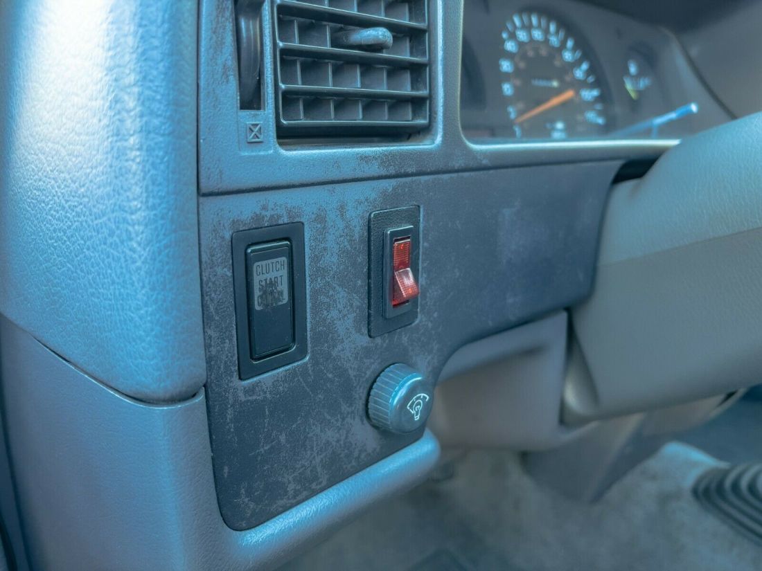 1990 Toyota Pickup Base - photo 11