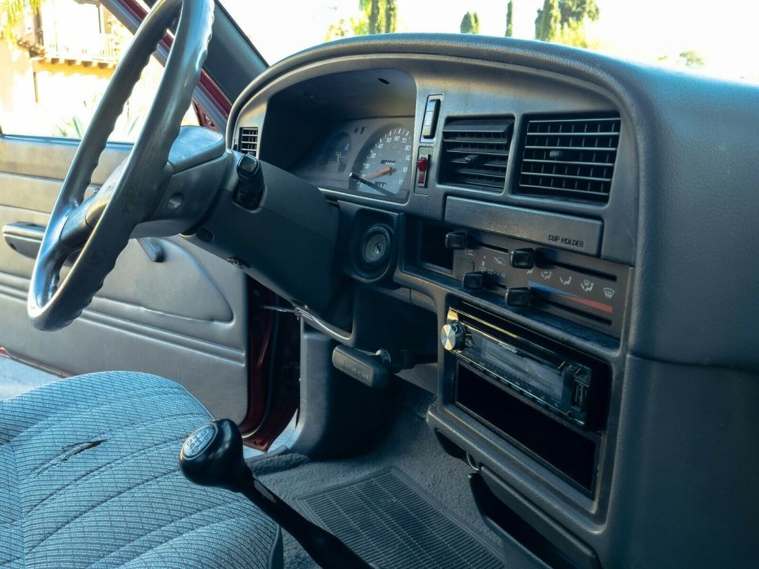 1990 Toyota Pickup Base - photo 9