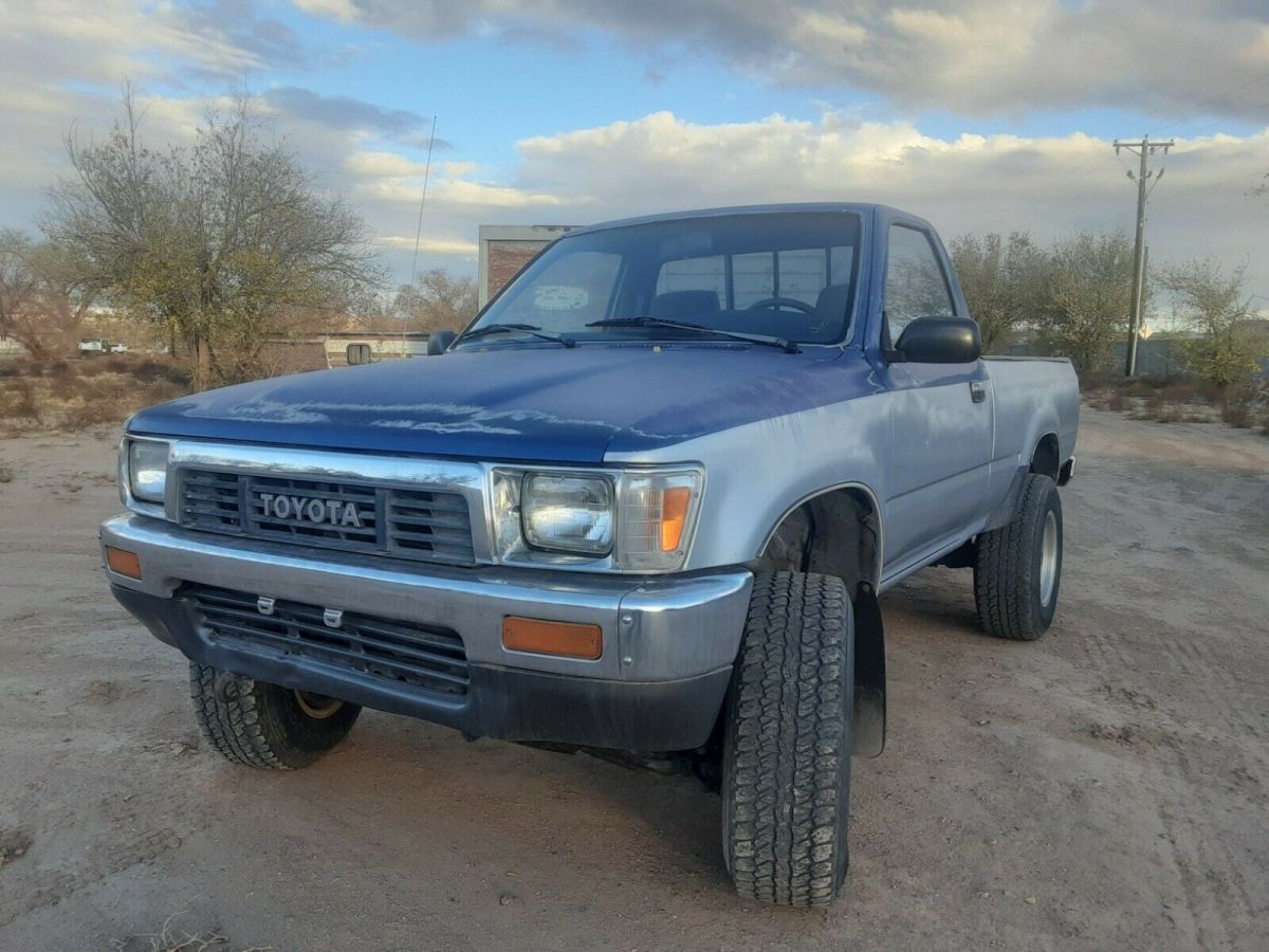 1990 TOYOTA PICKUP 4 WHEEL DRIVE 1990 Toyota Pickup