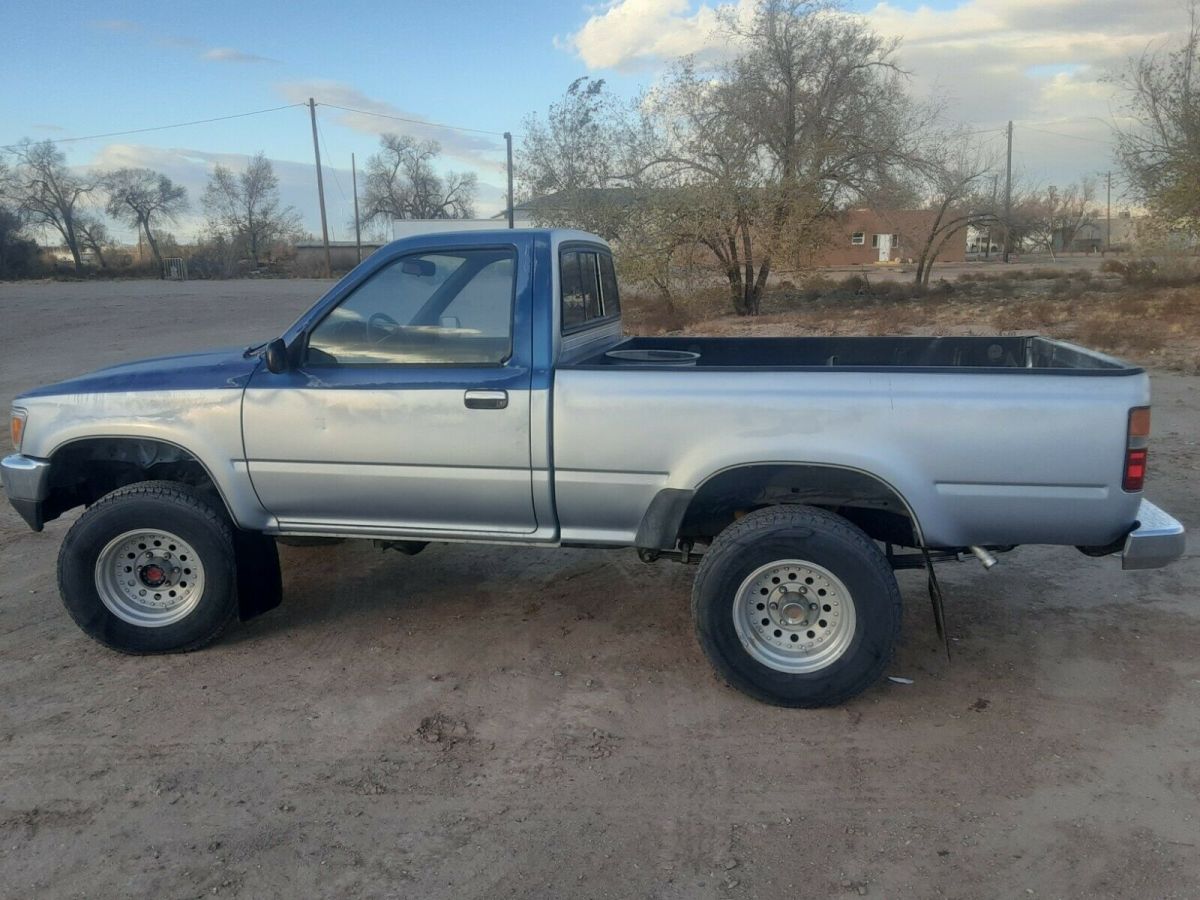 1990 Toyota Pickup - photo 4