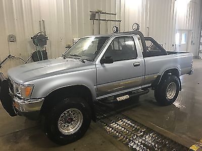 1990 Toyota Pickup 4x4 deluxe CLEAN MUST SEE!!!!!!!! NO RUST 1990 Toyota Other deluxe