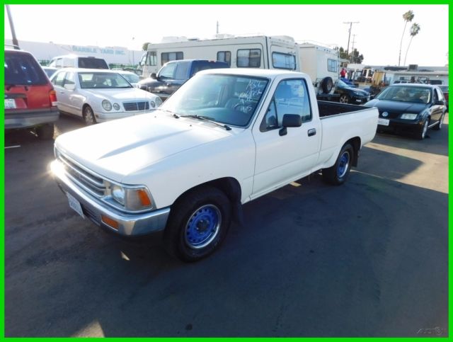 1990 Toyota Pickup Deluxe Used 2.4L I4 8V NO RESERVE 1990 Toyota Pickup Deluxe