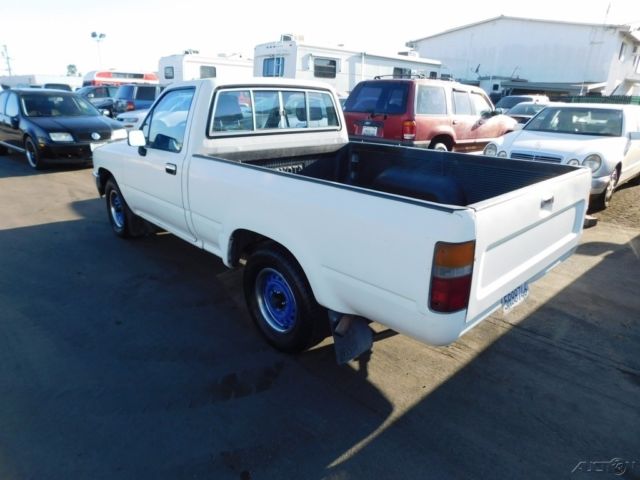 1990 Toyota Pickup Deluxe - photo 4