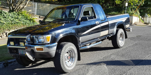 1990 Toyota Pickup DLX Extended Cab Pickup 2-Door 3.0L 1990 Toyota TACOMA EXTENDED CAB EXTENDED BED DELUXE 4WD DELUX
