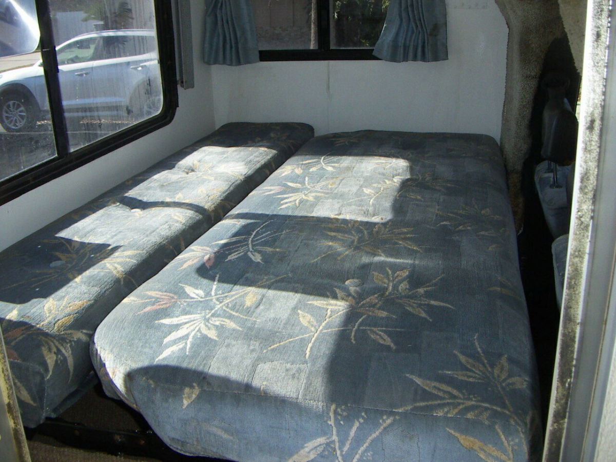 1990 Toyota Pickup 1-Ton Deluxe - photo 10