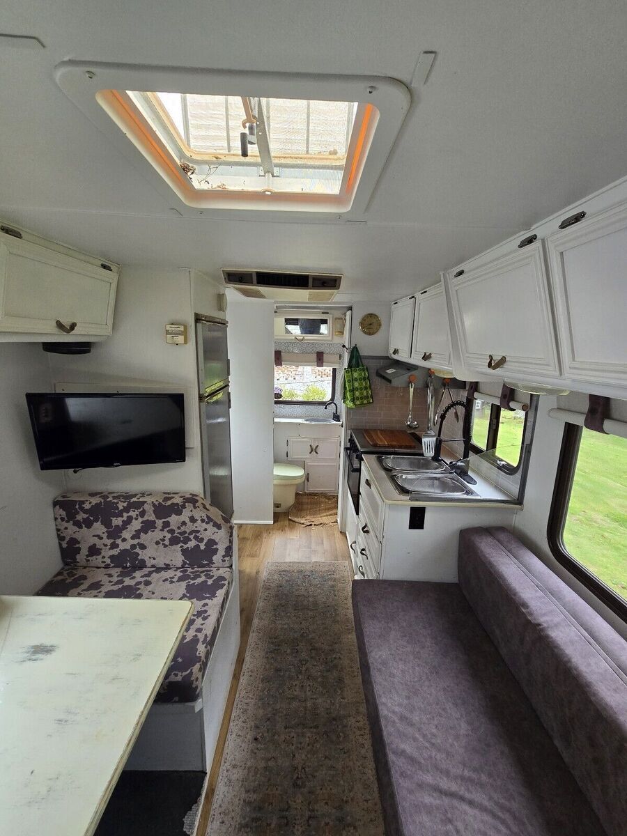 1990 Toyota Pickup No Reserve. - photo 8