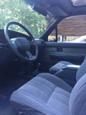 1990 Toyota SR5 - photo 3