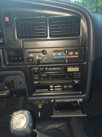 1990 Toyota SR5 - photo 4